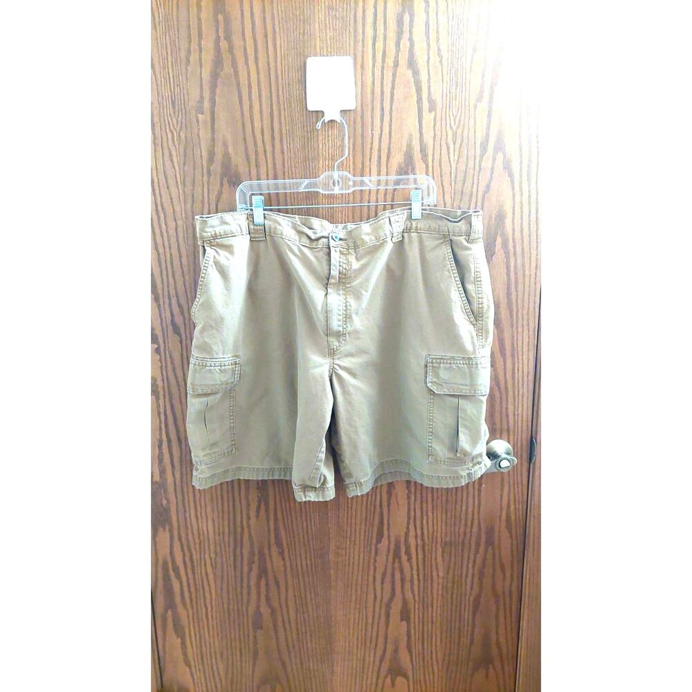 L.L. Bean Tropic-Weight Cargo Shorts Men's 44 Khaki Tan Comfort Waist Cotton